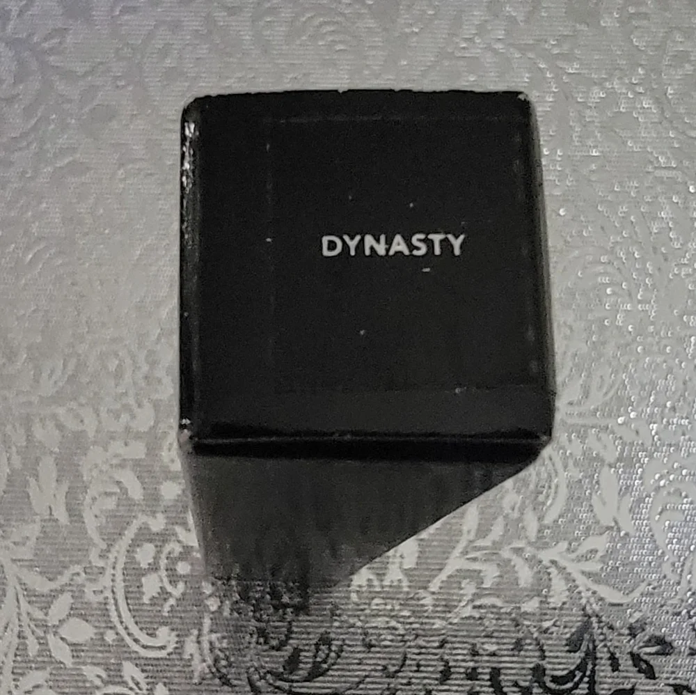HAUS LABORATORIES By Lady Gaga: GLAM ATTACK LIQUID EYESHADOW Dynasty